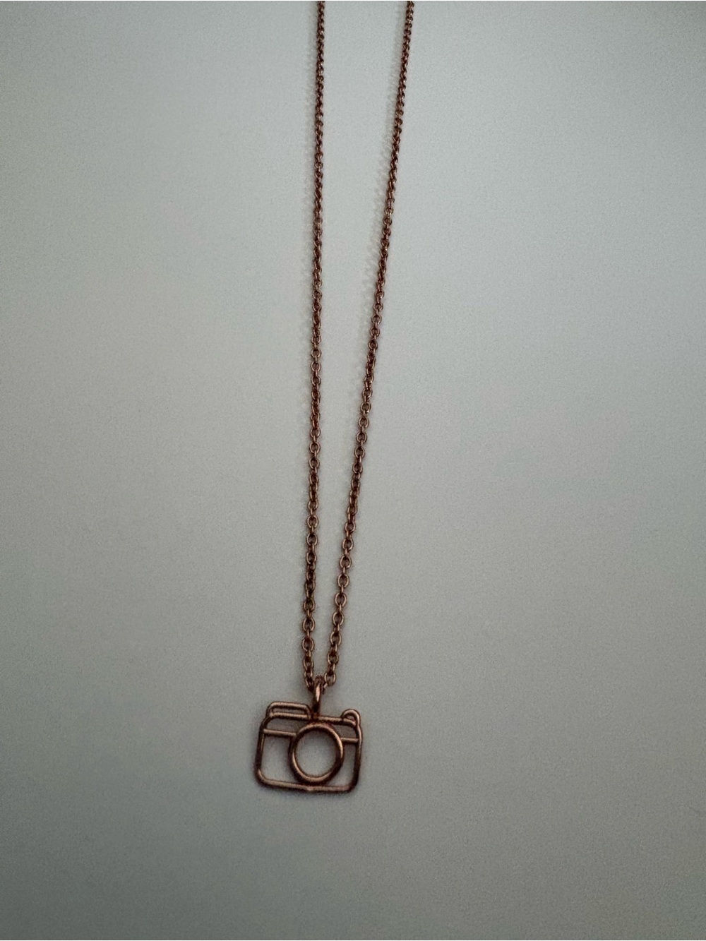 Bryan Anthonys “Capture Life” Rose Gold Necklace